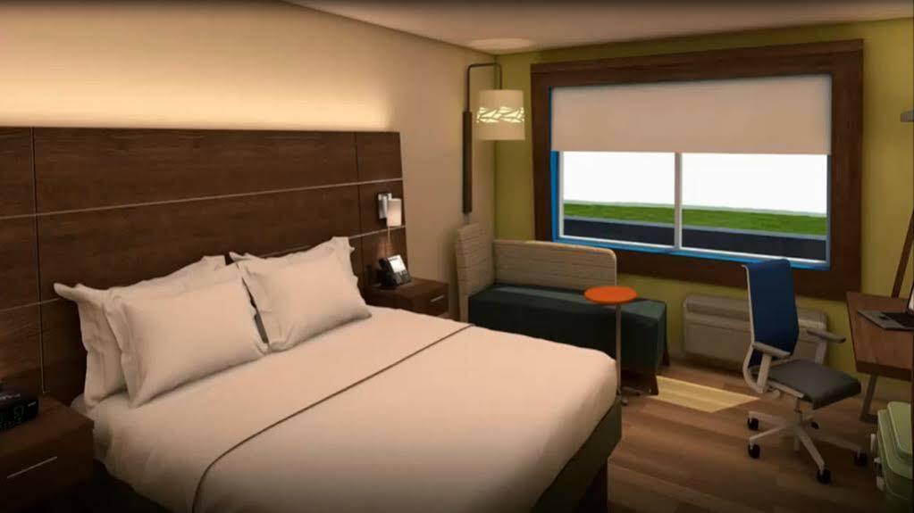 Holiday Inn Express & Suites Brentwood Esterno foto